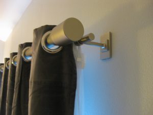 Double-Hung-Curtain-Rods